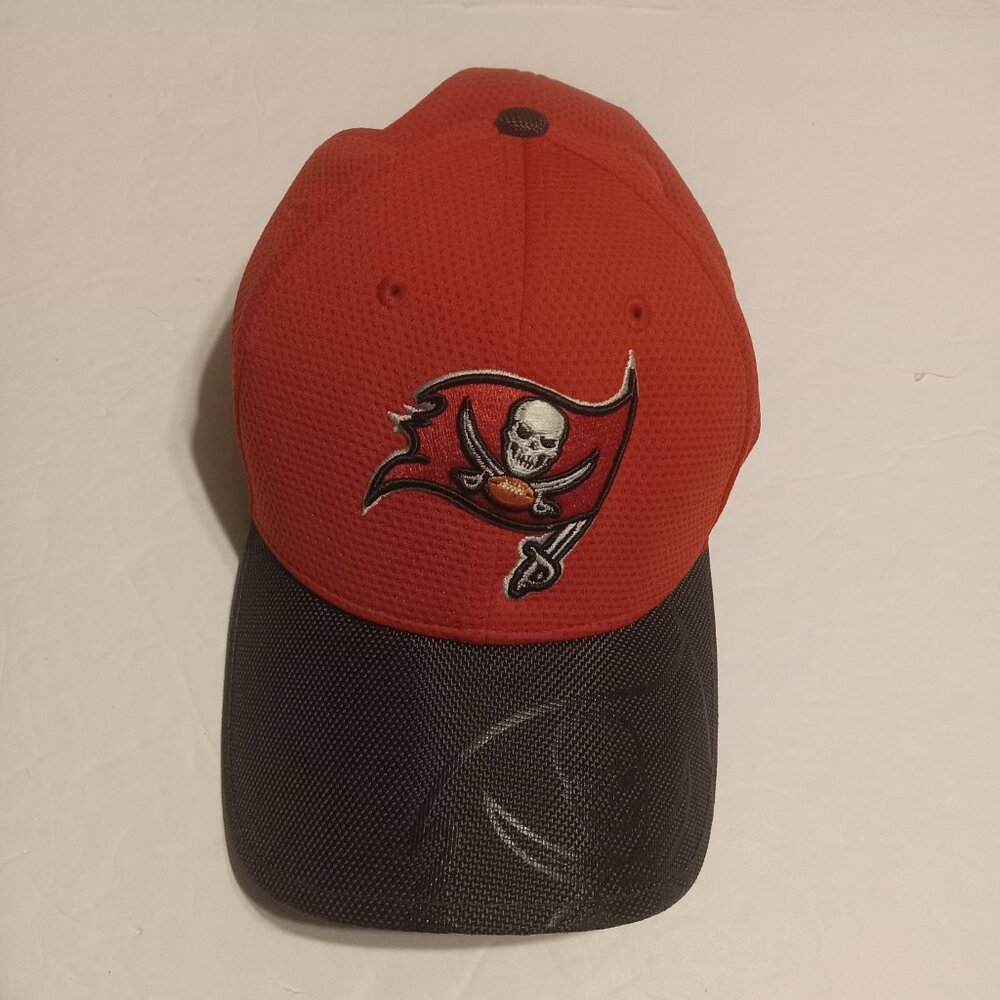 New Era 39Thirty Tampa Bay Buccaneers NFL Fitted Hat/Cap Size Small/Medium - Picture 2 of 9